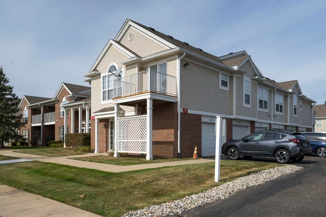 16702 Dover Drive, Northville township