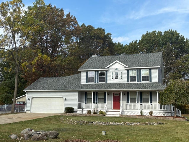 8410 Pineview Lake Drive, Argentine township