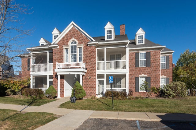 922 W Summerfield Glen Circle, Scio township