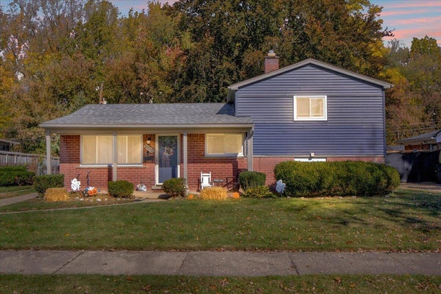 33312 Lynx Street, Westland city