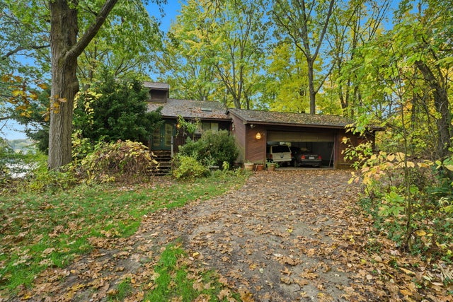 8890 Tipsico Lake Road, Rose township