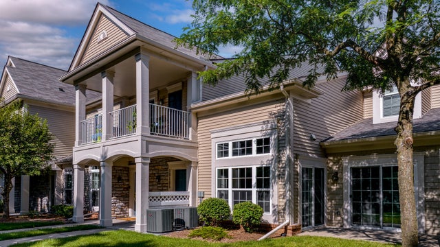 18105 Addington Drive Unit: 219, Commerce charter township