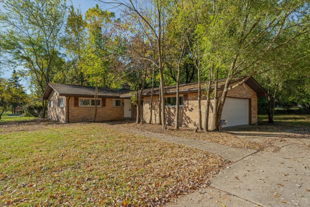 26261 La Muera Street, Farmington Hills city