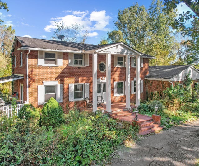 48000 Eight Mile W, Novi city