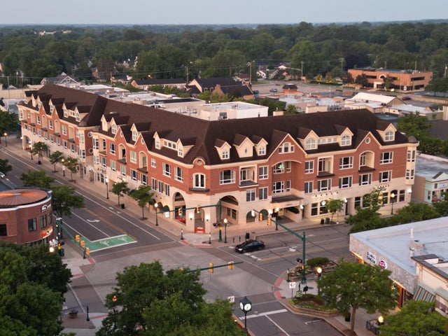 801 W Ann Arbor Trail Unit: 306, Plymouth city