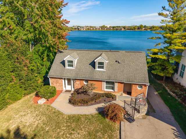 1675 Dell Rose Drive, Bloomfield Hills city