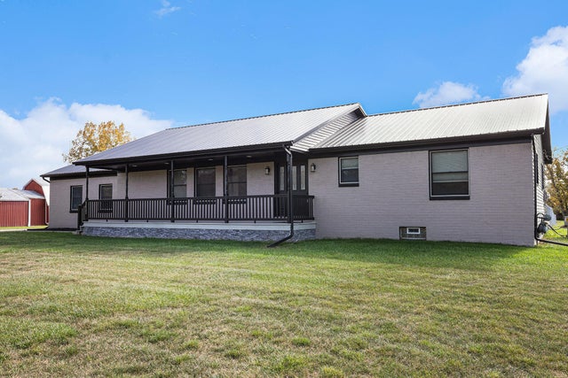 3633 Rattle Run Road, St. Clair township