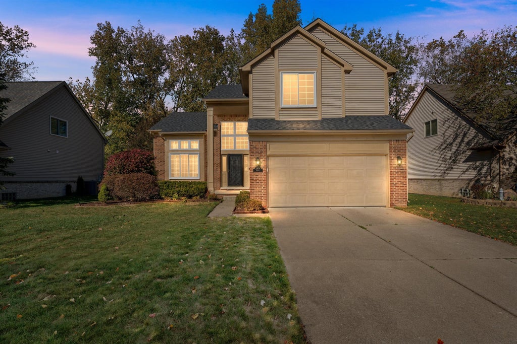 29836 Bobrich Street, Livonia city