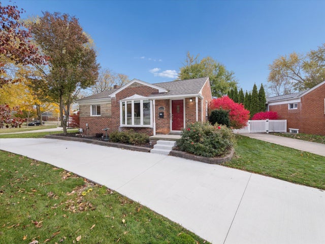 28035 N Clements Circle, Livonia city