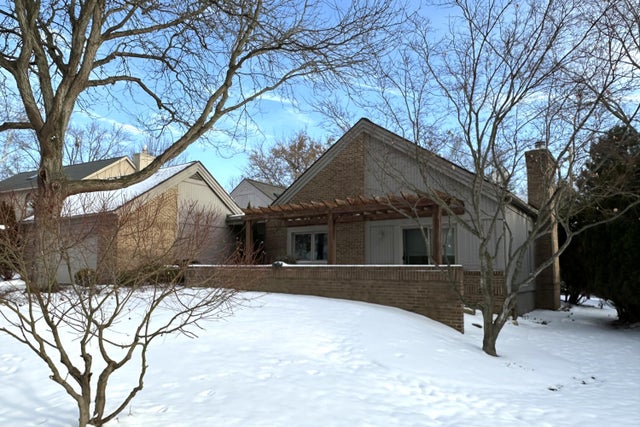 2225 Chaucer Court, Ann Arbor city