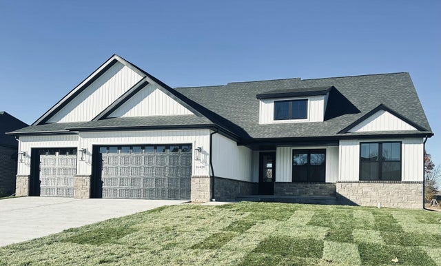 16420 Sleepy Hollow Drive, Fenton charter township