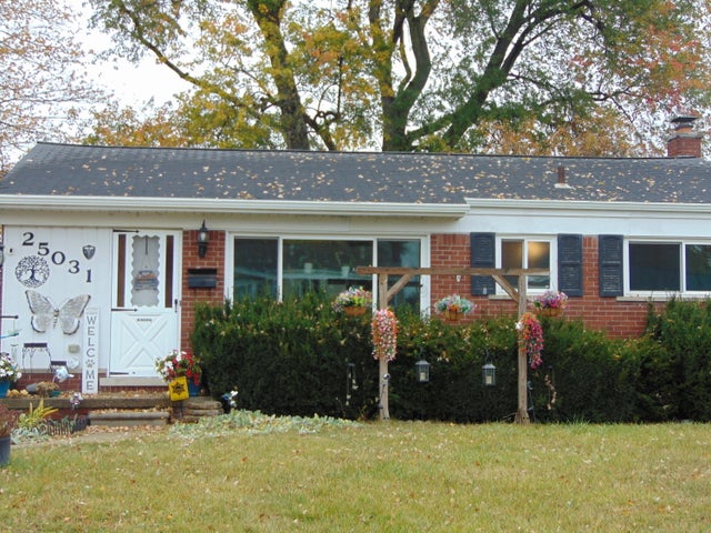 25031 Wagner Avenue, Warren city