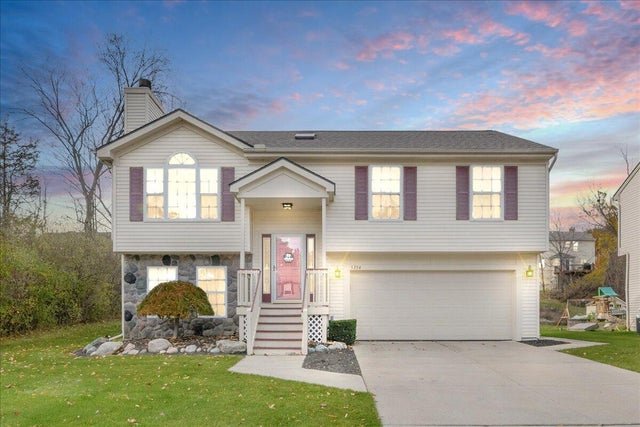 5754 Lockwood Drive, Waterford charter township