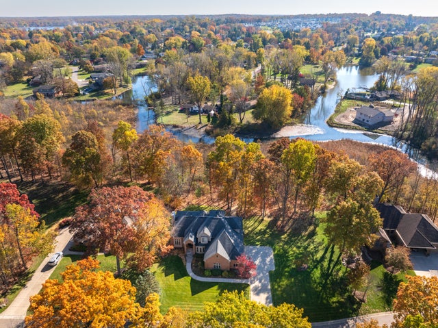 8761 River Run Drive, White Lake charter township