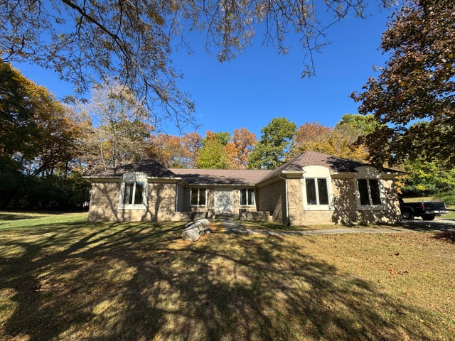 5218 Cherokee Court, Troy city