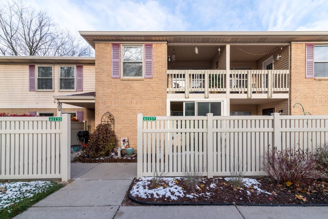 61137 Greenwood Drive, South Lyon city