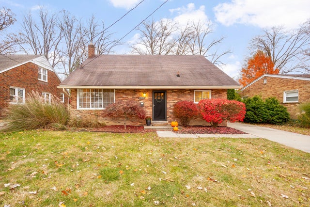 22686 Maple Avenue, Farmington city