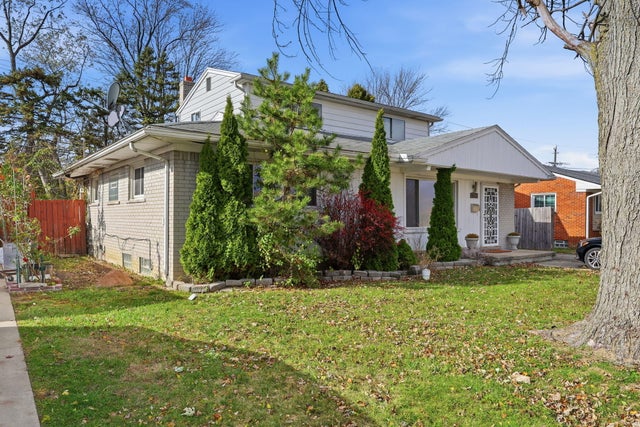 29249 Everett Street, Southfield city