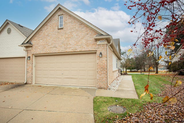 34262 Birchway Circle, Sterling Heights city