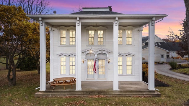 48525 Eight Mile Road, Northville township