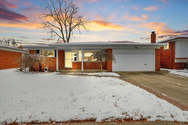 31049 Grennada Street, Livonia city