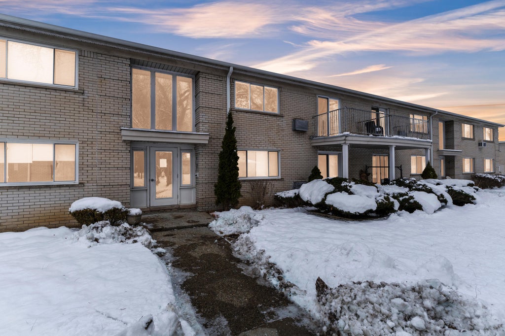 4113 Telegraph Road Unit: A214, Bloomfield charter township