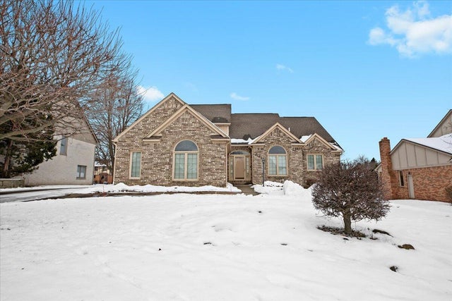 2126 Kennedy Drive, Rochester Hills city