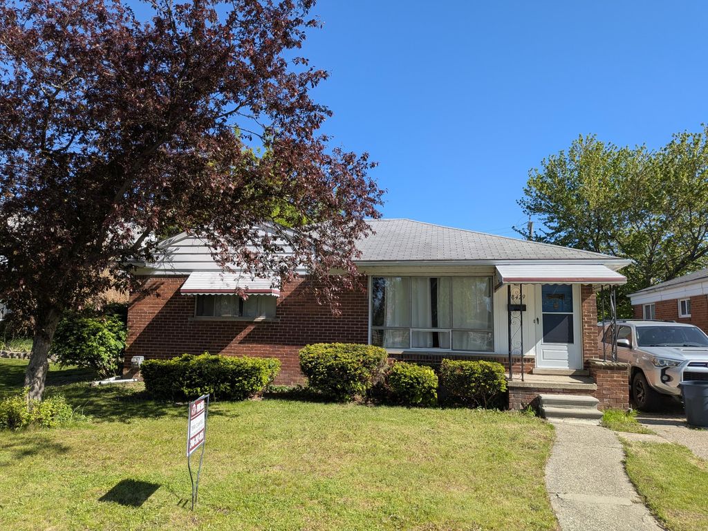 18429 Stephens Road, Eastpointe city