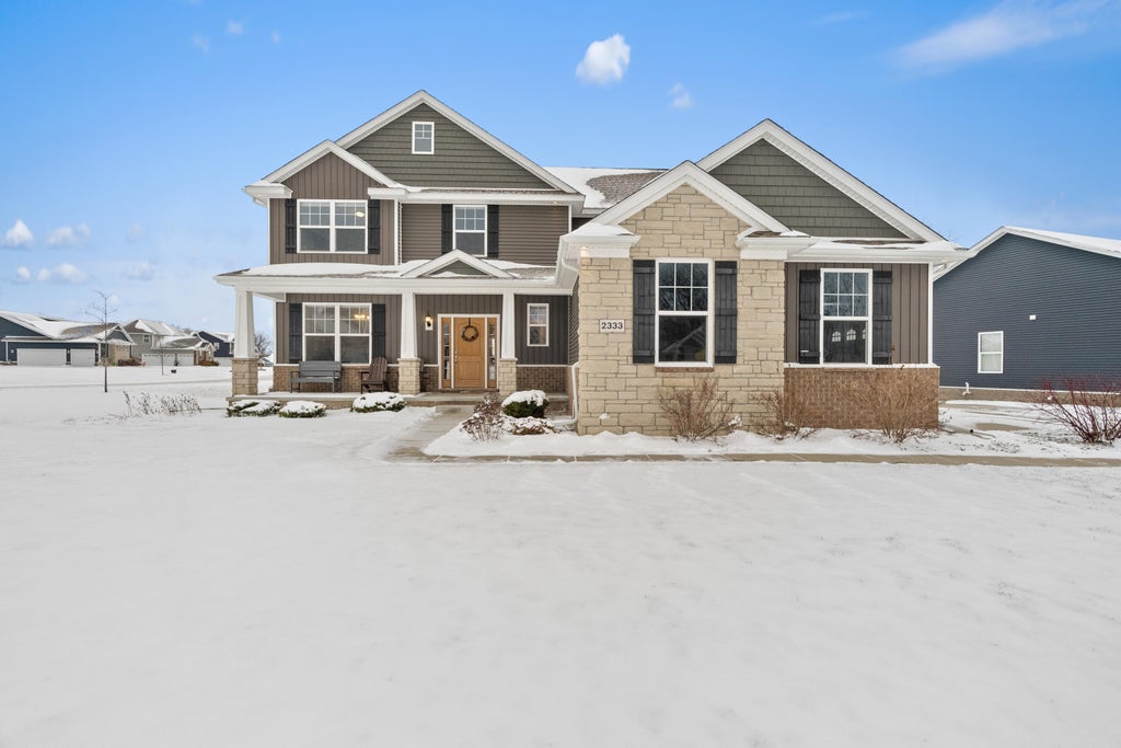 2333 Torrey Pine Court, Hartland township