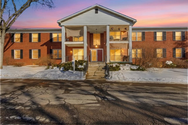 27636 E Echo Valley E Unit: 136, Farmington Hills city