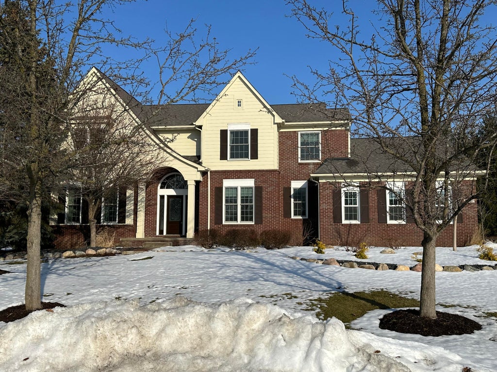 53100 Shinnecock Drive, South Lyon city