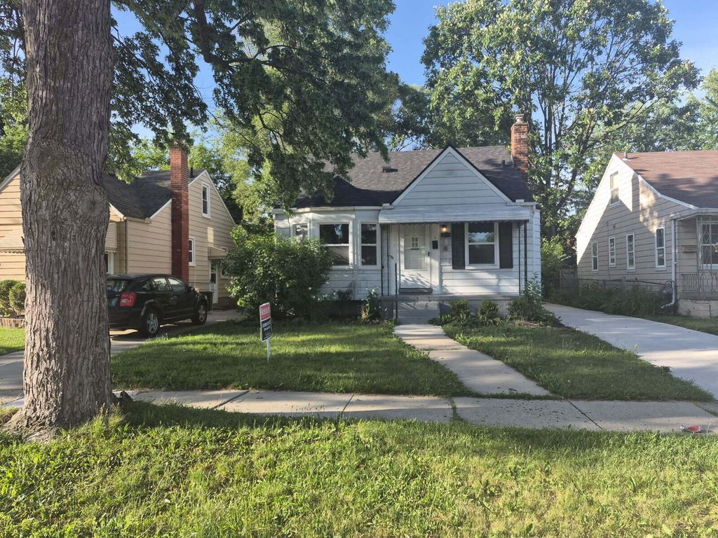 19977 Elkhart Street, Harper Woods city