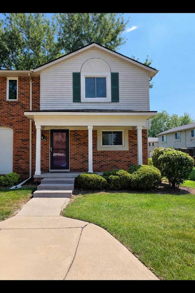 44497 Savery Drive, Canton charter township