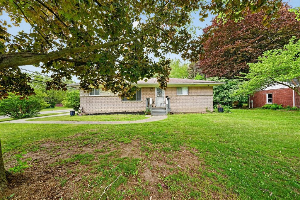 23100 Mapleridge Drive, Southfield city