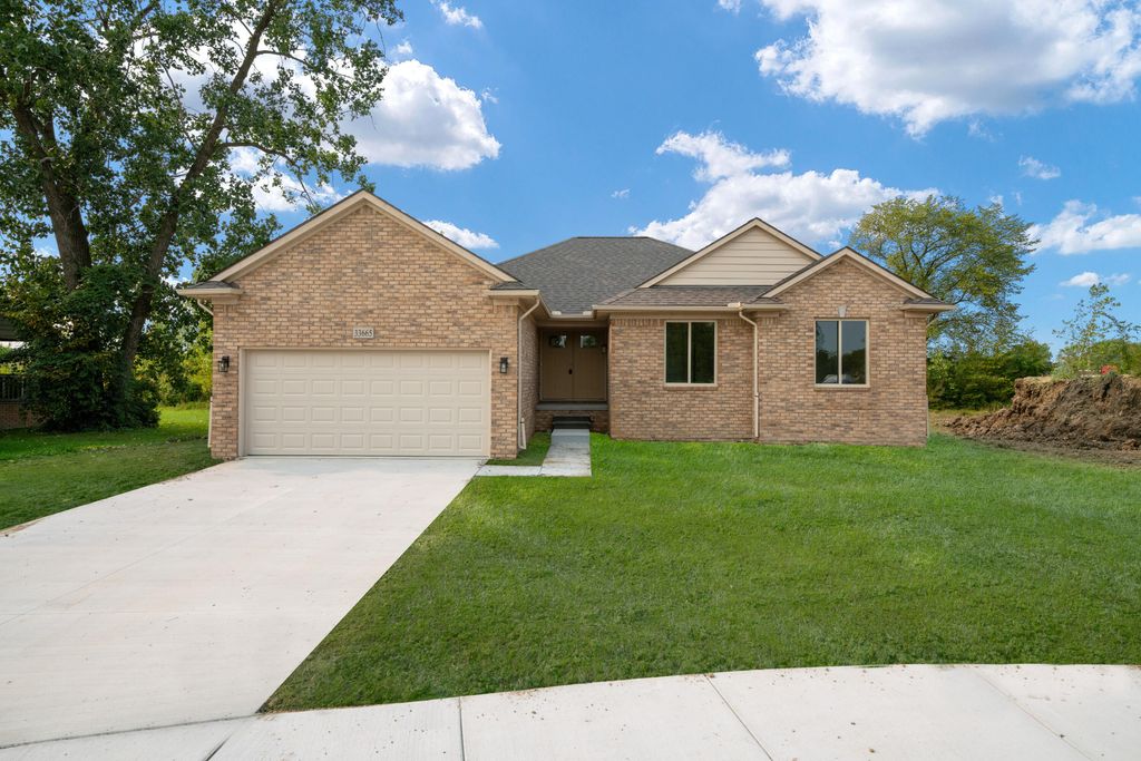 33845 Stevenson Street, Clinton charter township