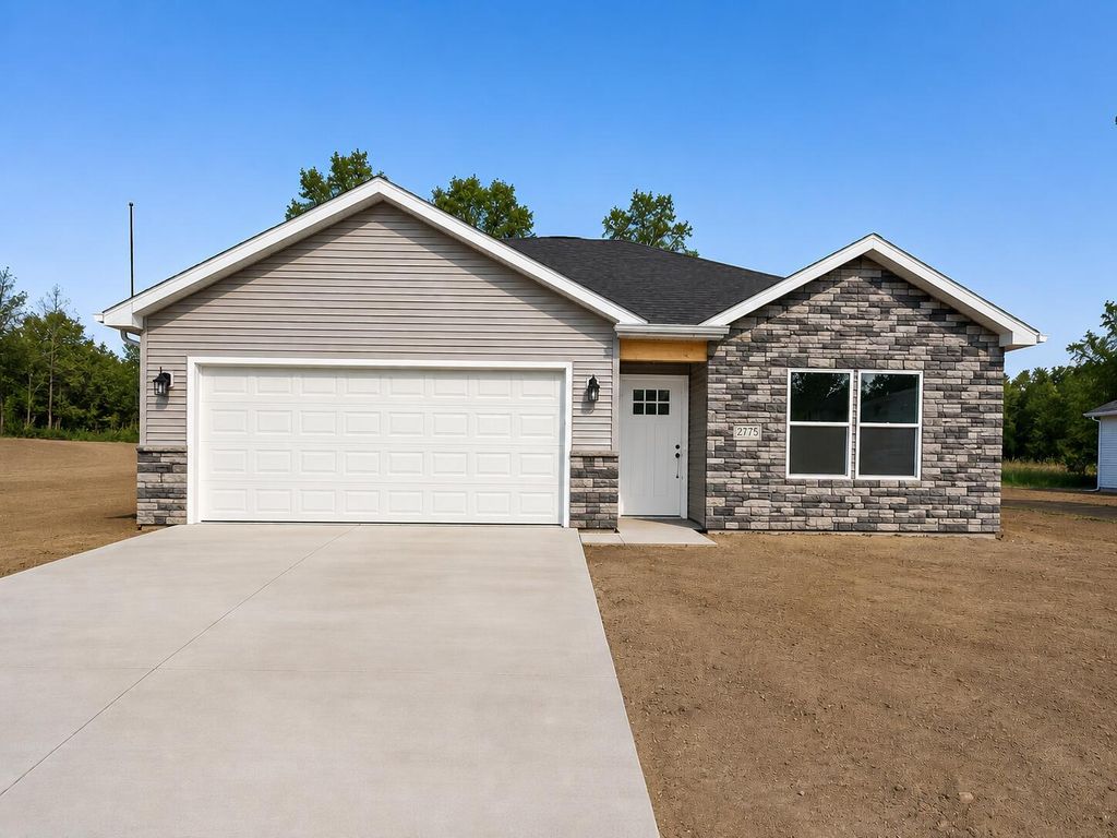 2775 Gady Pines Drive, Raisin township