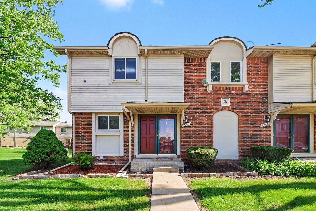 2041 W Franklin Drive, Canton charter township