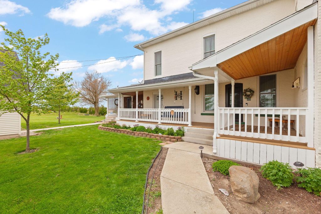 13520 Myerholts Highway, Medina township