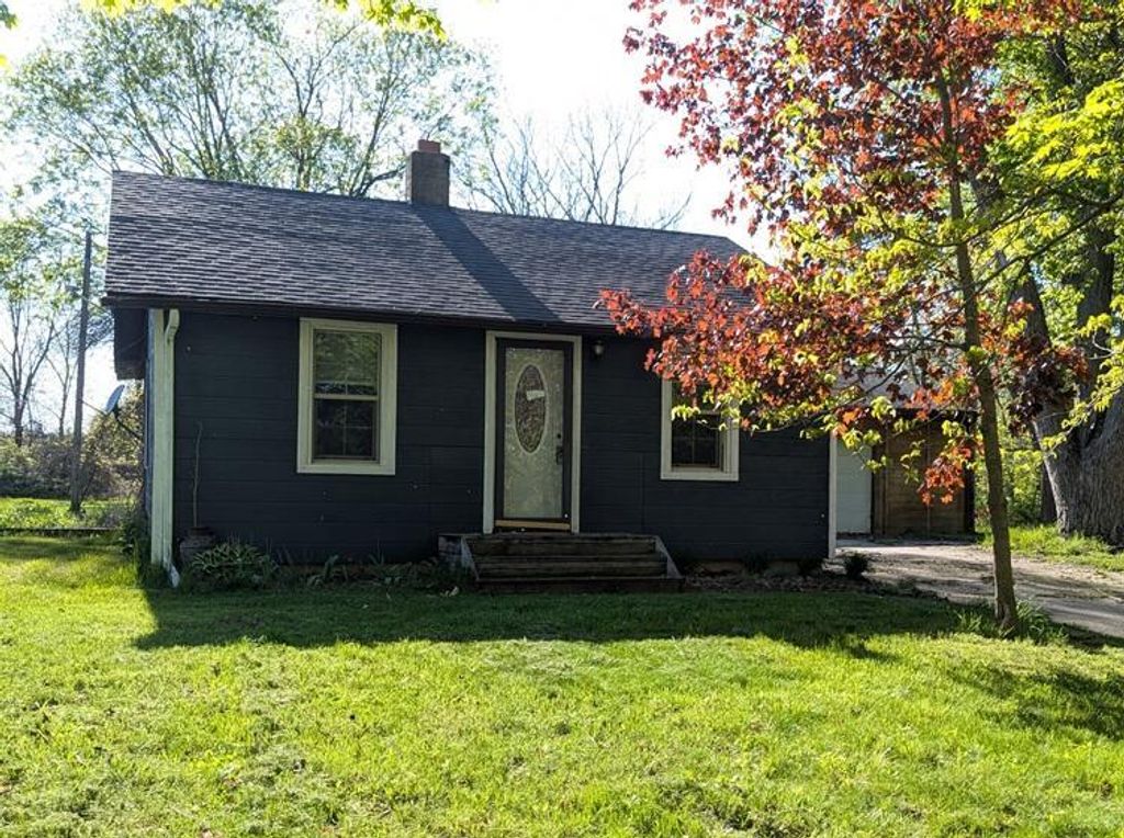 8836 Williams Road, DeWitt charter township