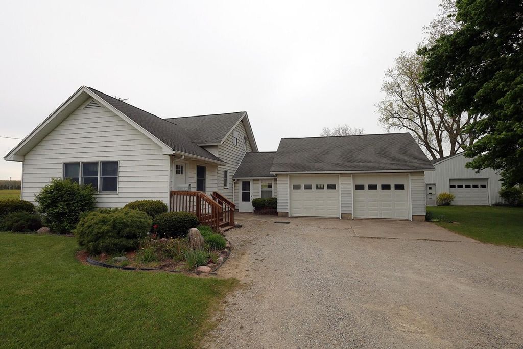 6740 Austin Road, Saline township