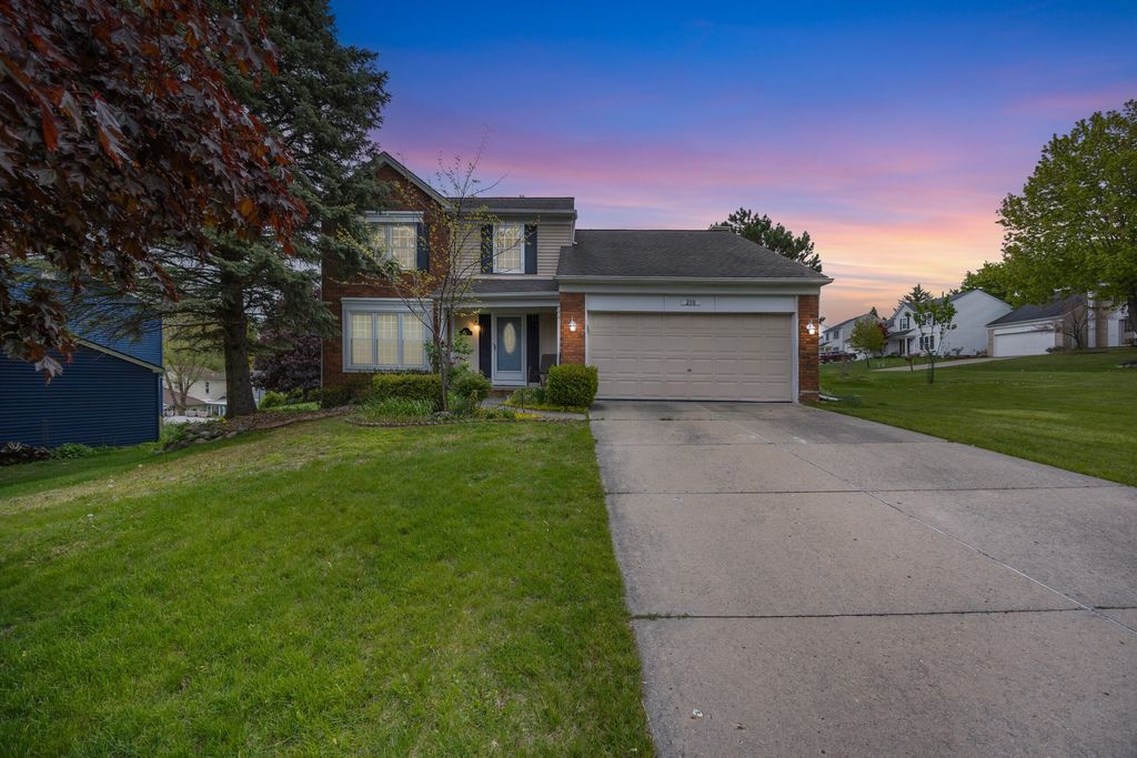 210 Whitney Drive, Rochester Hills city