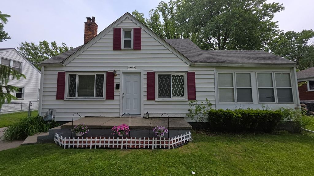 20690 California Street, St. Clair Shores city