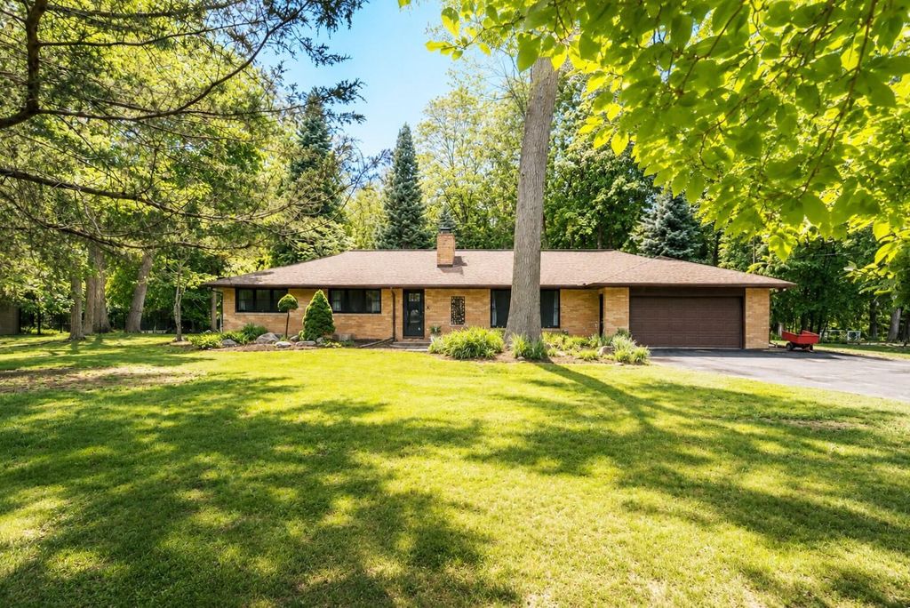 3140 Happy Valley Road, Summit township