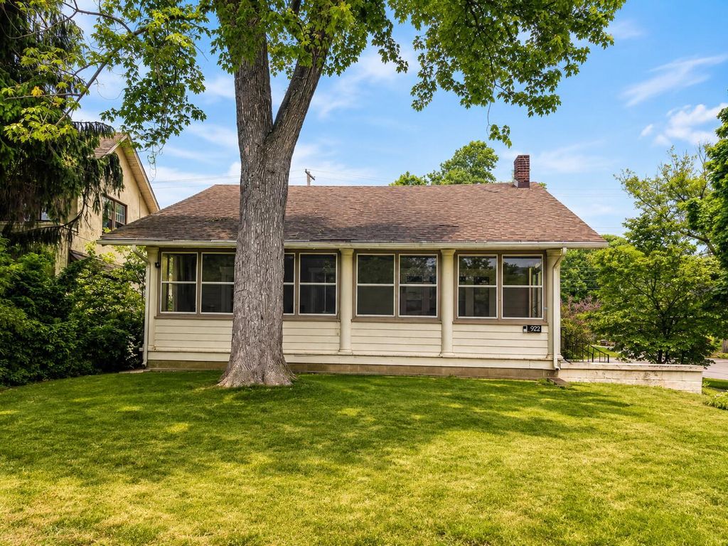 922 E Michigan Avenue, East Lansing city