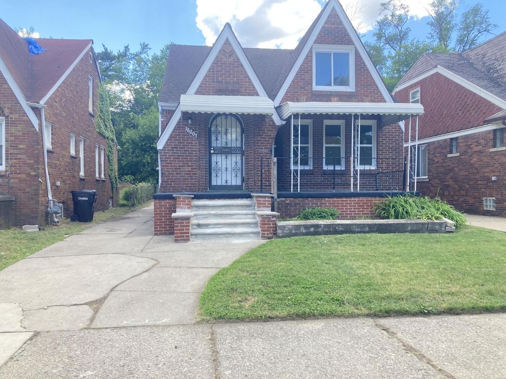 16207 Lesure Street, Detroit city