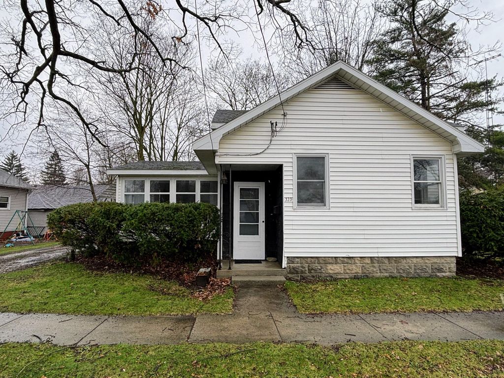 320 S East Street, Morenci city