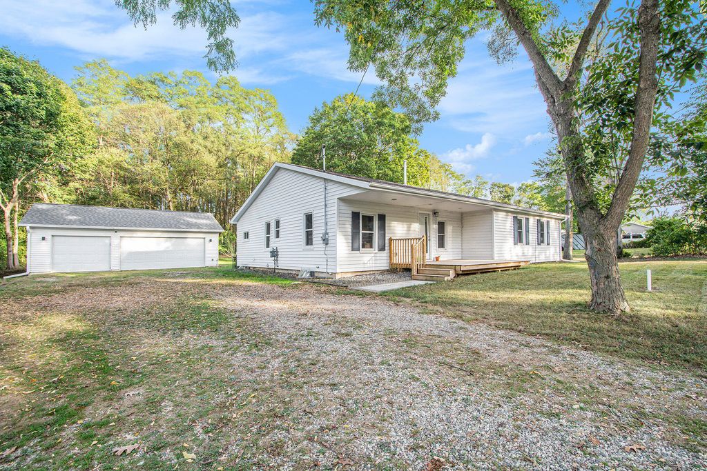 131 Gaunt Avenue, Summit township