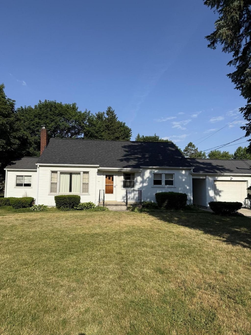 2326 Sunset Lane, Adrian