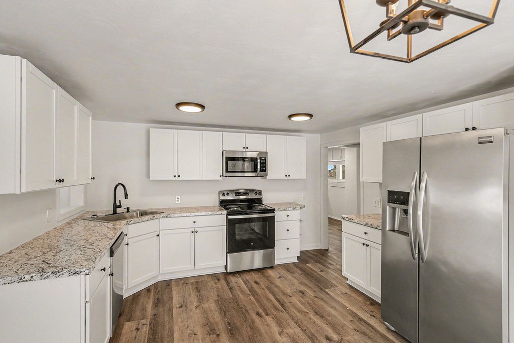 9700 Fenner Road, Woodhull township