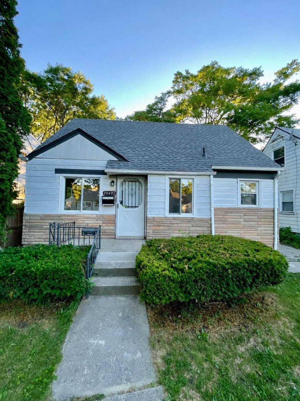 20495 Mendota Street, Detroit city